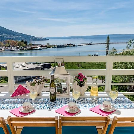 Apartment Sea View Mouth Cetina Омиш Экстерьер фото