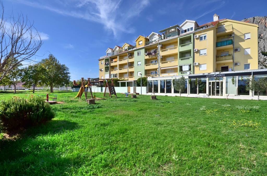 Apartment Sea View Mouth Cetina Омиш Номер фото